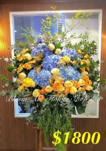 Mixed Flower Arrangement - Deluxe CODE 22794